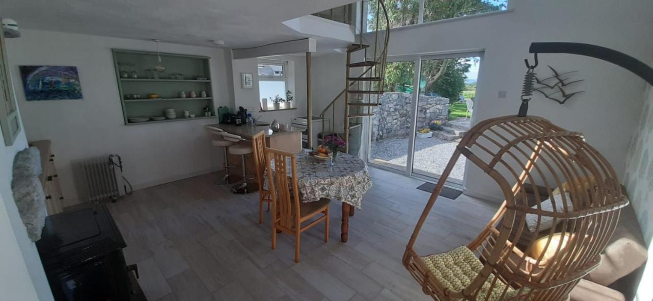 The Burren Barn Villa Tubber ภายนอก รูปภาพ