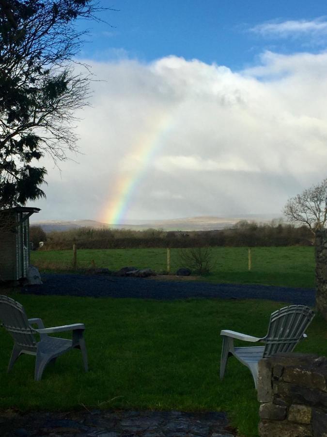 The Burren Barn Villa Tubber ภายนอก รูปภาพ