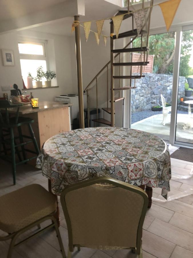 The Burren Barn Villa Tubber ภายนอก รูปภาพ