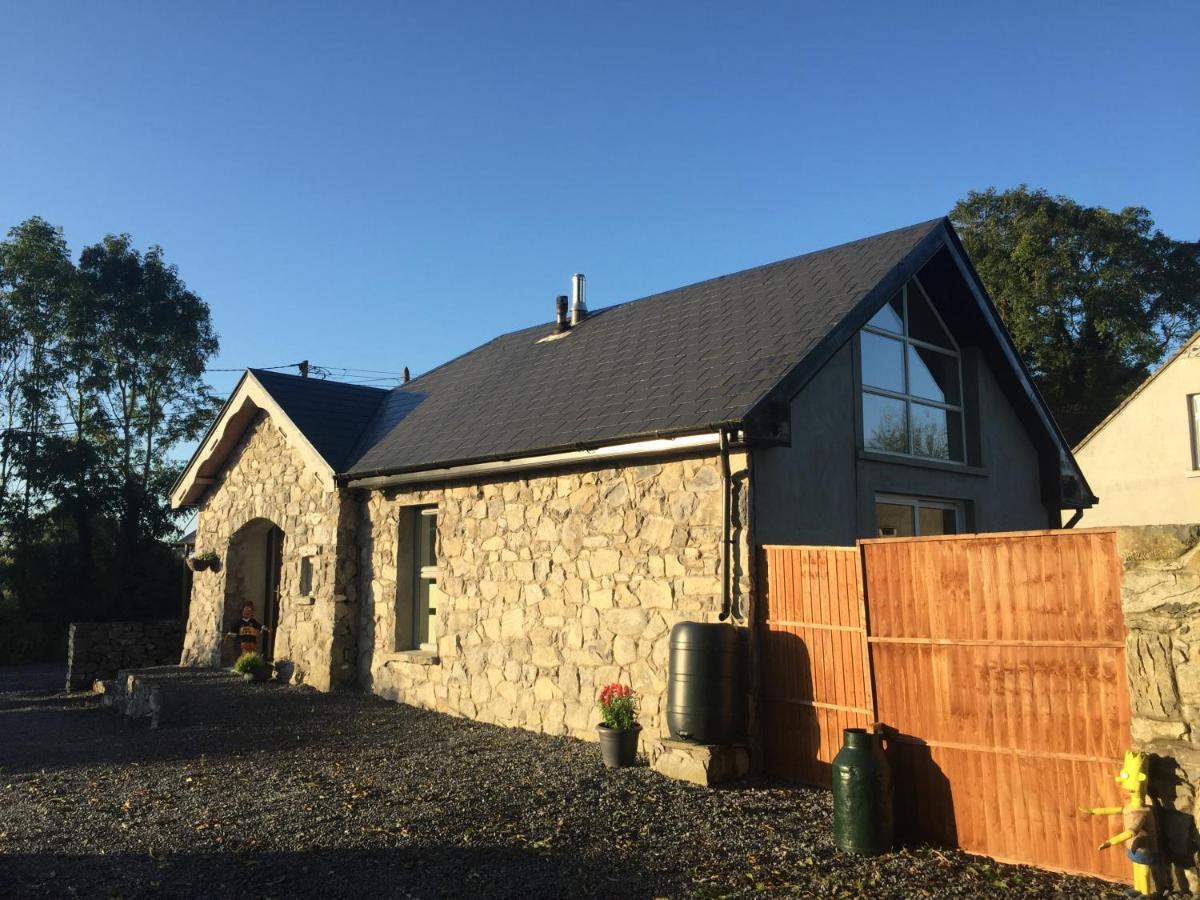The Burren Barn Villa Tubber ภายนอก รูปภาพ