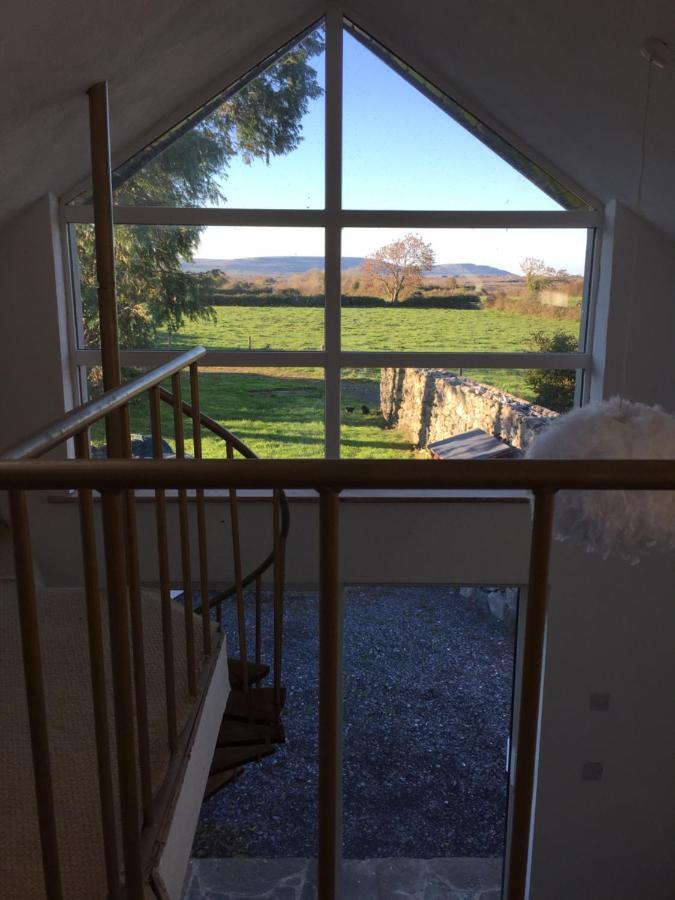 The Burren Barn Villa Tubber ภายนอก รูปภาพ